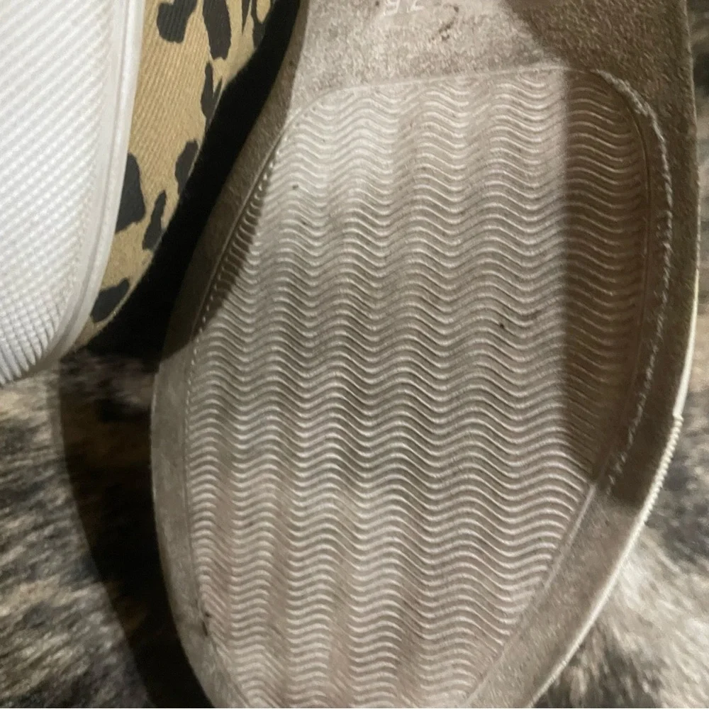 Leopard Print SODA Sneakers shoes size 7.5! High‎ Top Pull on